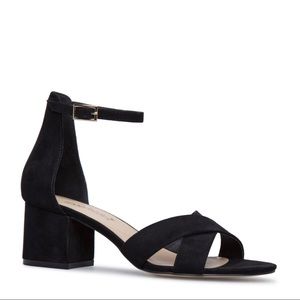 BRAND NEW BLACK HEELED SANDALS